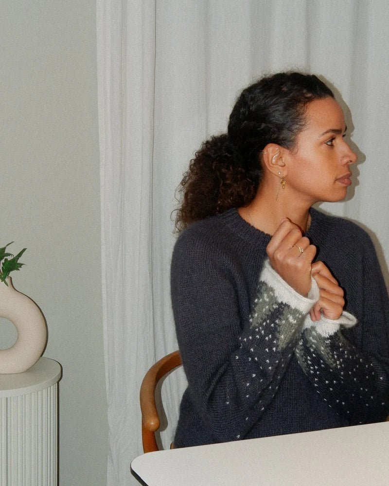 Snow Sweater - Erwachsene – Strickanleitung & Garnpaket - BONIFAKTUR - Kleinste - Snow Sweater - Erwachsene – Strickanleitung & Garnpaket